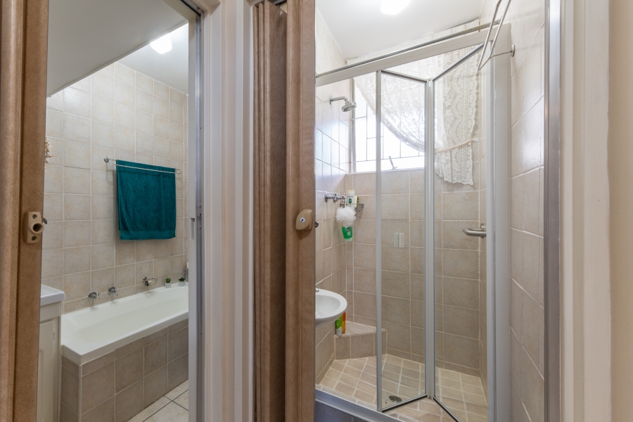 2 Bedroom Property for Sale in Van Ryneveld Western Cape